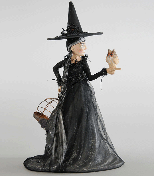 Witch with Owl 15"