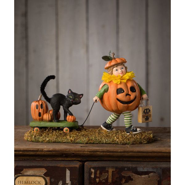 Pumpkin Paige with Wagon 7.5X3.25X5.5